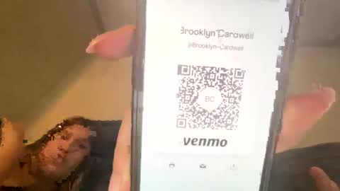 Snapshot of breezybabyy00 chatting on October 10, 10:58 pm breezybabyy00 online show from October 10, 10:58 pm