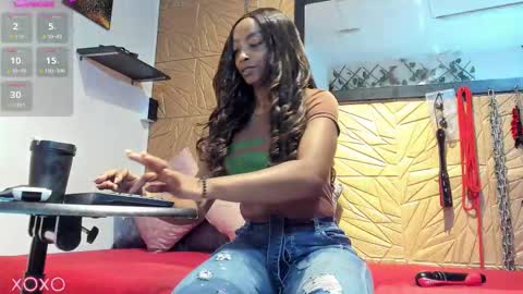 Snapshot of briannachelsea chatting on March 4, 11:51 am Brianna Chelsea online show from March 4, 11:51 am