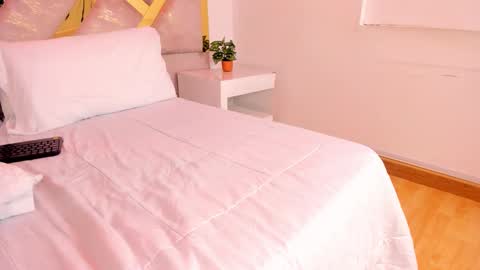 Brianna  online show from November 25, 3:47 pm