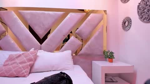 Brianna  online show from December 3, 11:34 am