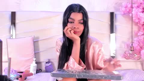 briannaroses1 online show from March 31, 10:37 am