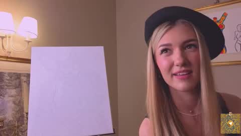 Snapshot of bridgetgodbold chatting on October 18, 8:43 pm Mary online show from October 18, 8:43 pm