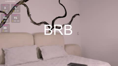    online show from March 1, 11:39 am