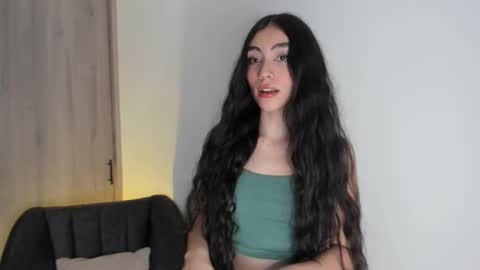Snapshot of britany__lenox chatting on September 10, 2:44 am britany lenox online show from September 10, 2:44 am