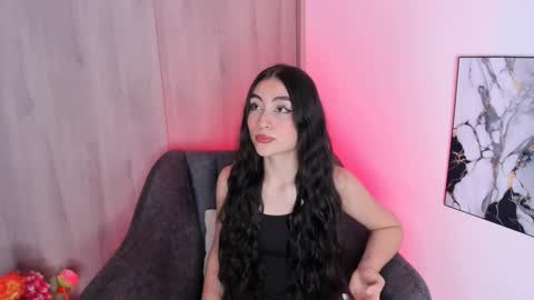 Snapshot of britany__lenox chatting on September 28, 3:24 am britany lenox online show from September 28, 3:24 am
