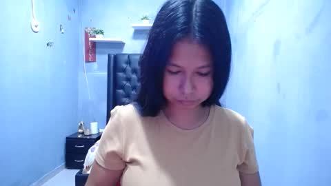 britanyx1 online show from April 23, 2:08 pm