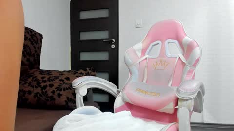 britney_charm online show from March 12, 5:57 am