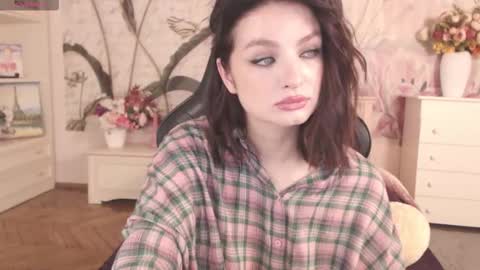 britneybarker online show from September 17, 4:10 am