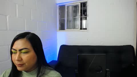 brittany online show from March 30, 11:43 am