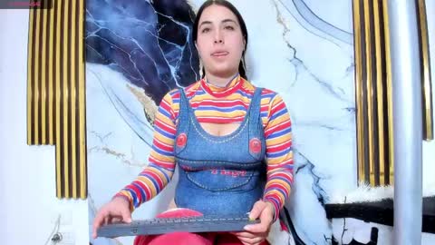 brittanyy20 online show from April 13, 8:37 am