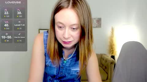 Lady Brooke online show from December 13, 9:32 pm