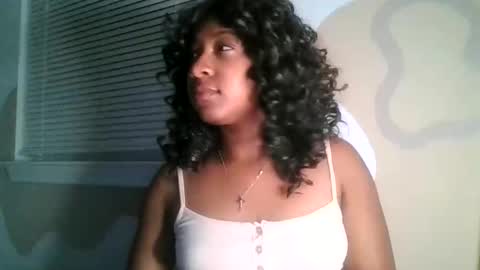 Brownsuagrcutie online show from May 18, 1:26 am