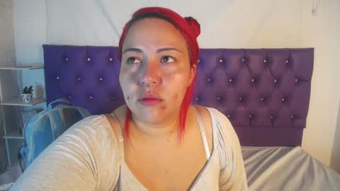 Snapshot of bruja_scarlata chatting on February 6, 11:09 am Bruja SCarlata online show from February 6, 11:09 am