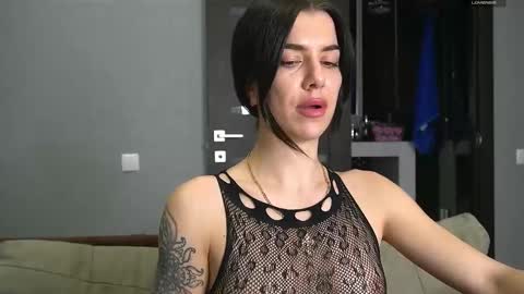 Snapshot of brunette_from_the_moon chatting on March 4, 10:27 pm Alice online show from March 4, 10:27 pm