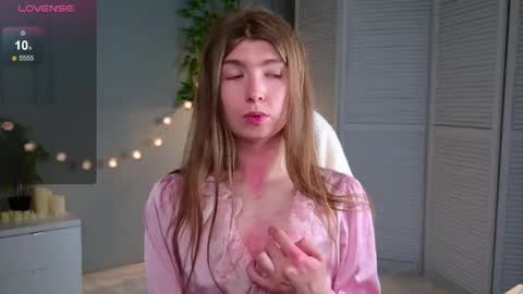 bubble_kiss online show from April 12, 2:53 pm