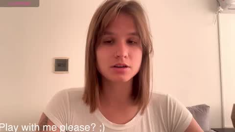 Snapshot of buckwheat_queen chatting on October 14, 6:32 pm Mira online show from October 14, 6:32 pm
