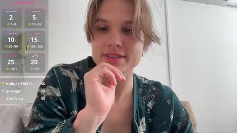 Snapshot of buckwheat_queen chatting on September 22, 6:28 pm Mira online show from September 22, 6:28 pm