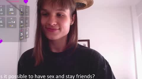 Snapshot of buckwheat_queen chatting on December 22, 6:15 pm Mira online show from December 22, 6:15 pm