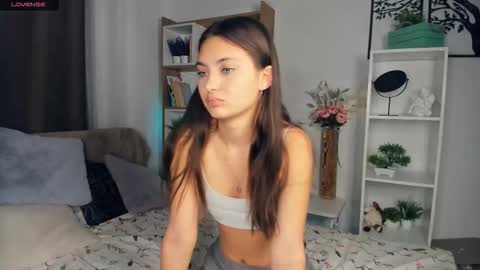 Aria online show from October 10, 9:14 am