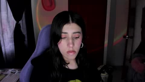 Snapshot of bunnyy09 chatting on January 8, 9:44 pm Jess online show from January 8, 9:44 pm