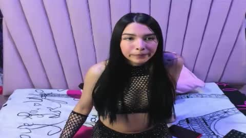 burbuja pink  online show from February 10, 3:20 am