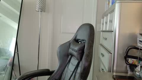 butterfly booty online show from June 14, 2:28 pm