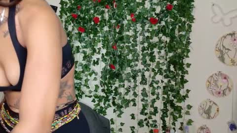 butterfly booty online show from November 2, 3:48 pm