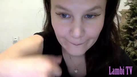 Snapshot of caffeinated_lamb chatting on February 1, 7:23 pm Lamb online show from February 1, 7:23 pm