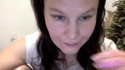 Snapshot of caffeinated_lamb chatting on January 29, 7:22 pm Lamb online show from January 29, 7:22 pm