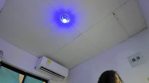Snapshot of cailyn_messy chatting on October 20, 8:01 pm karina online show from October 20, 8:01 pm