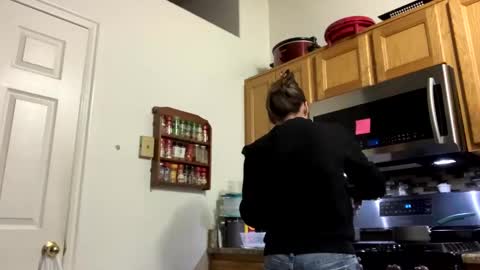 calishop1 online show from February 17, 1:15 am