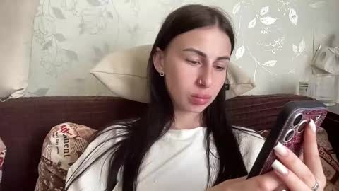 Anna online show from April 9, 6:30 am