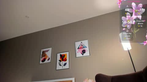 Robin online show from March 21, 8:19 am