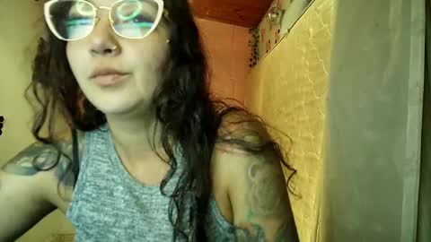 paula online show from March 23, 1:01 am