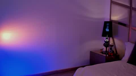 Anna Banana online show from February 25, 8:32 pm