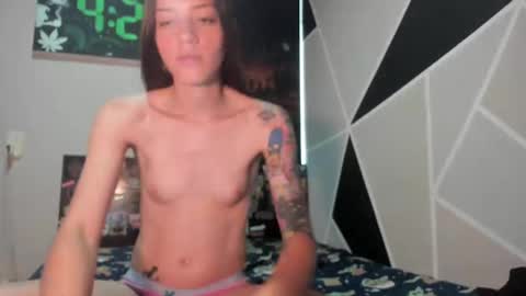 Emma online show from December 3, 3:44 pm