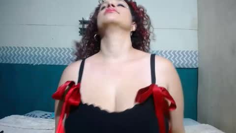 cameron_es online show from October 13, 3:42 am