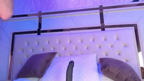 cameron_hearts online show from March 7, 12:34 pm