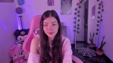 Snapshot of cami_mila99 chatting on October 18, 10:44 pm CAMI online show from October 18, 10:44 pm