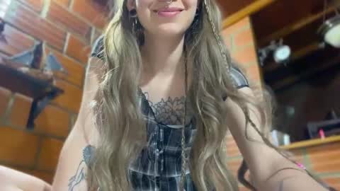 Snapshot of camii19y chatting on September 10, 12:43 am Camii online show from September 10, 12:43 am