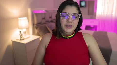 Snapshot of camila_buitrago chatting on December 15, 2:59 pm Camila buitrago online show from December 15, 2:59 pm