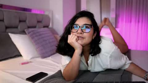 Snapshot of camila_buitrago chatting on October 1, 3:22 am Camila buitrago online show from October 1, 3:22 am