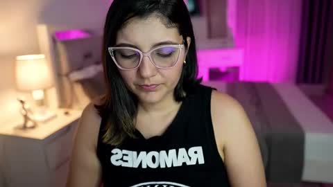 Snapshot of camila_buitrago chatting on February 14, 1:02 am Camila buitrago online show from February 14, 1:02 am