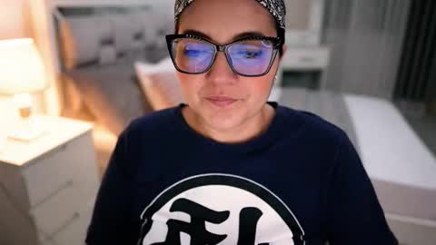 Snapshot of camila_buitrago chatting on October 12, 4:15 am Camila buitrago online show from October 12, 4:15 am
