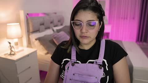 Snapshot of camila_buitrago chatting on January 19, 12:06 am Camila buitrago online show from January 19, 12:06 am