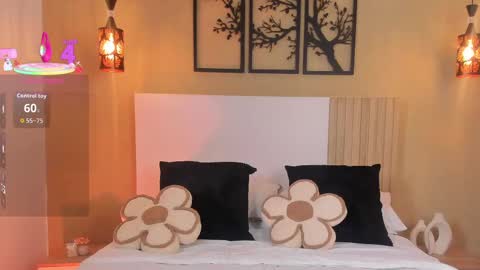 Snapshot of camila_bustamante_ chatting on September 30, 4:01 pm camila_bustamante_ online show from September 30, 4:01 pm