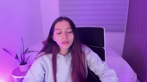  C A M I  online show from November 18, 3:29 am