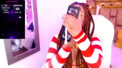 Snapshot of camila_mishima chatting on October 3, 12:32 pm Camila Mishima online show from October 3, 12:32 pm