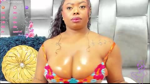 camila benitez online show from March 16, 11:25 am