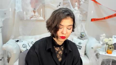 Camila online show from October 28, 9:04 am